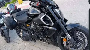 Ducati Diavel V4 (2023 - 26)  (2)