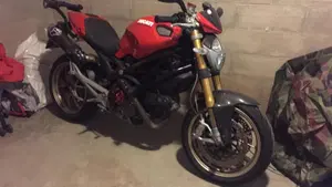 Ducati Monster 1100 S (2009-10)  (11)