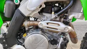 Kawasaki KX450F (2023)  (2)