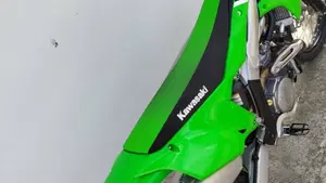 Kawasaki KX450F (2023)  (3)