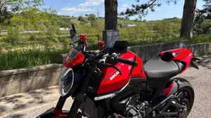 Ducati Monster 937 (2021 - 25)  (2)