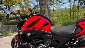 Ducati Monster 937 (2021 - 25)  (3)