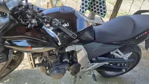 Kawasaki Z 750 S  (2)