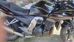 Kawasaki Z 750 S  (5)