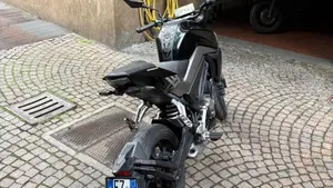 CFMOTO 300NK (2021 - 26)  (2)