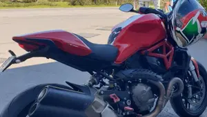 Ducati Monster 821 Stripe ABS (2015 - 17)  (3)