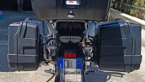 Yamaha XT1200Z Super Ténéré First Edition (2010 - 11)  (4)