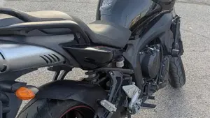 Yamaha FZ6 S2 (2007 - 11)  (2)