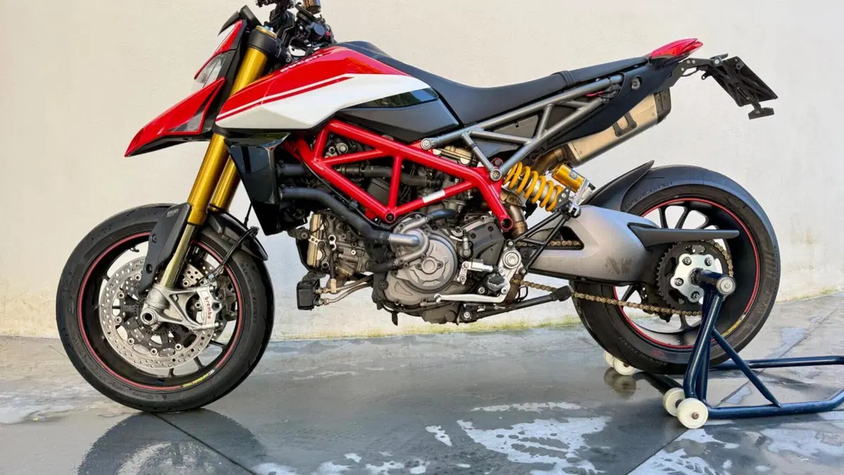 Ducati Hypermotard 950 SP (2019 - 20)  (16)