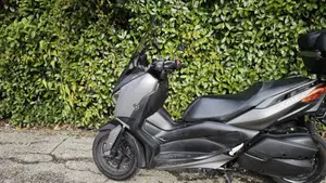 Yamaha X-Max 300 ABS (2017 - 20)  (8)
