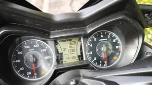 Yamaha X-Max 300 ABS (2017 - 20)  (10)