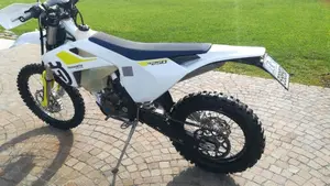 Husqvarna FE 250 (2019)  (2)