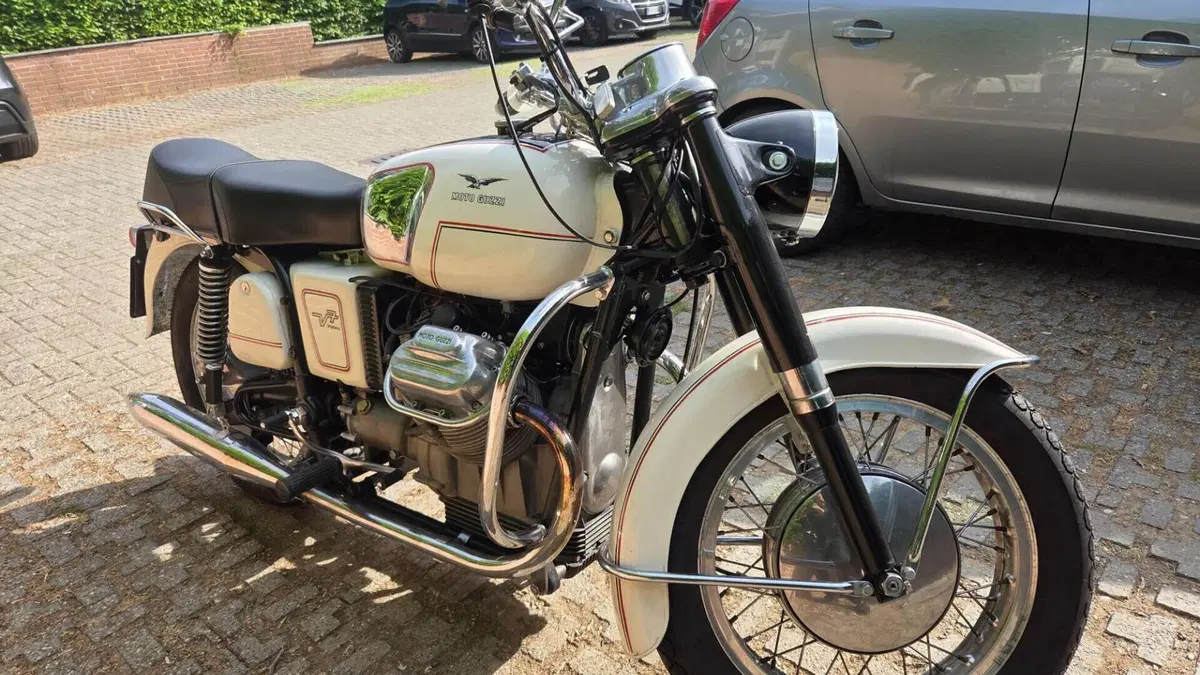 Moto Guzzi   (3)