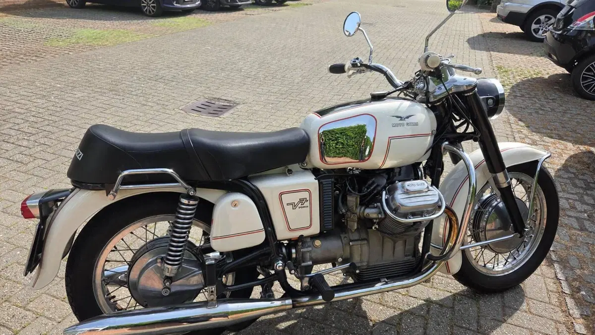 Moto Guzzi   (7)