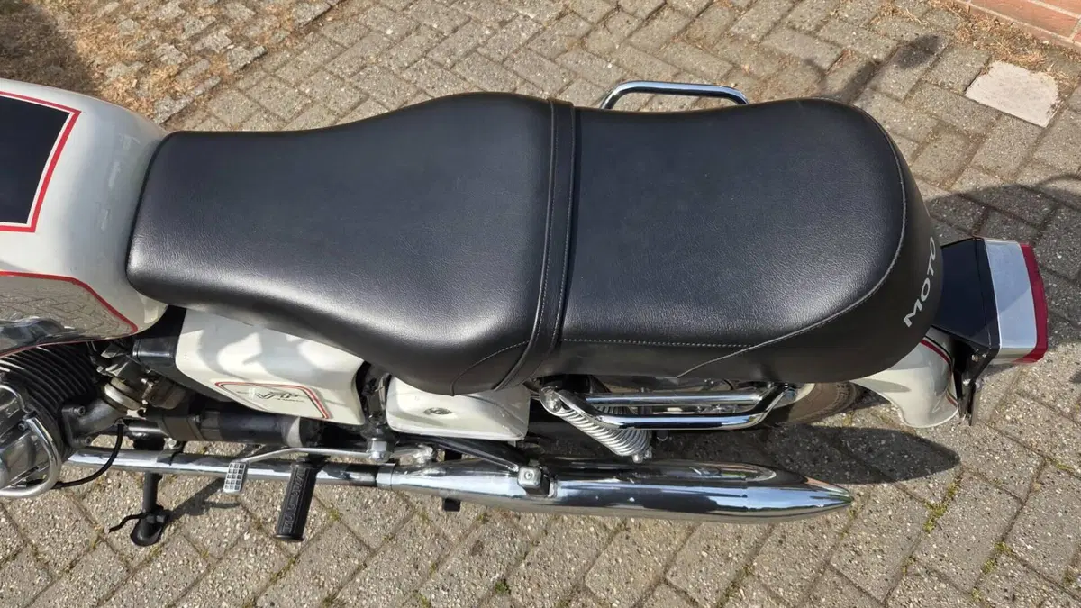 Moto Guzzi   (12)