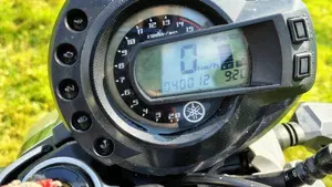 Yamaha FZ6 S2 (2007 - 11)  (5)