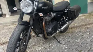 Triumph Street Twin 900 (2017 - 18) 