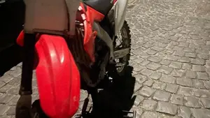 Honda CRF 250R (2005)  (3)