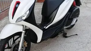 Piaggio Medley 125 ABS (2021 - 24)  (2)