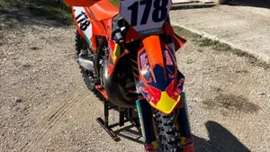 KTM 250 SX (2024) 