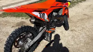 KTM 250 SX (2024)  (3)