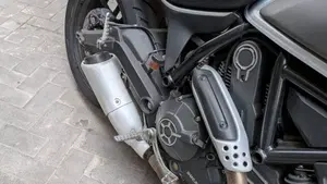 Ducati Scrambler 800 Icon (2017 - 20)  (6)