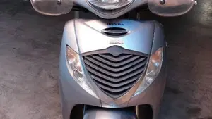 Honda SH 150i (2005 - 08)  (3)