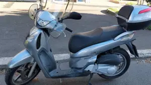 Honda SH 150i (2005 - 08) 