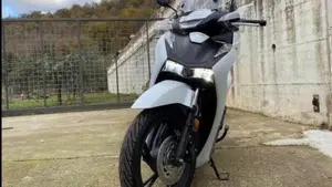 Honda SH 125i Sport (2024 - 25)  (8)