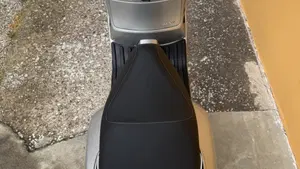 Vespa GTS 250 i.e.  (3)