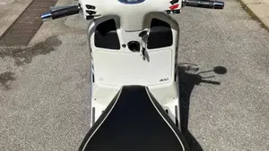 Vespa GTS 300 Super Sport (2017 - 19)  (4)