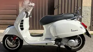 Vespa GTS 300 Super Sport (2017 - 19)  (5)
