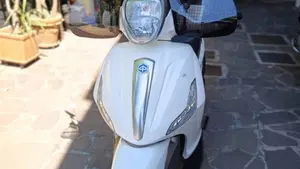 Piaggio Beverly 350 Police ABS-ASR (2018 - 20)  (2)