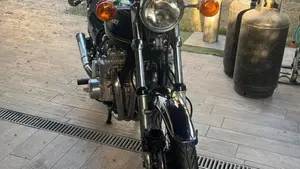 Kawasaki   (4)