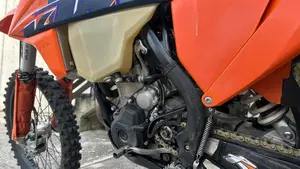 KTM 350 EXC-F (2022)  (4)