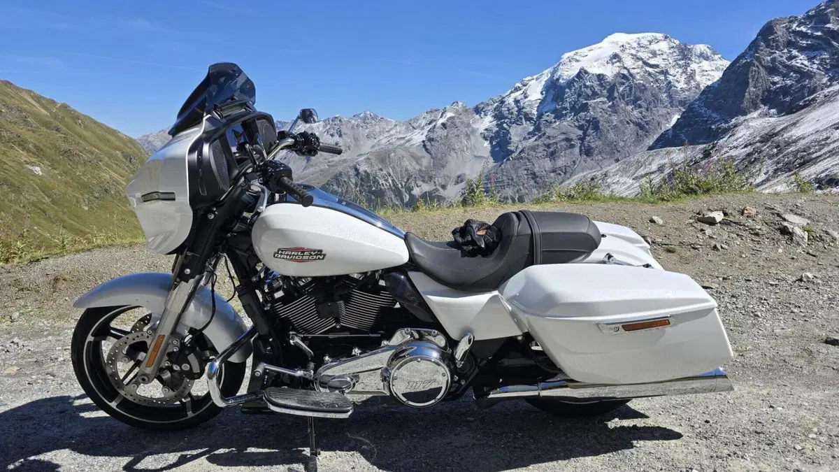 Harley-Davidson Street Glide (2024 - 26) 