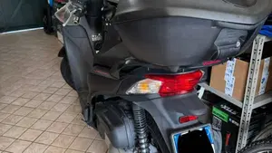 Honda SH 300 i (2011 - 14)  (2)