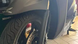 Honda SH 300 i (2011 - 14)  (3)