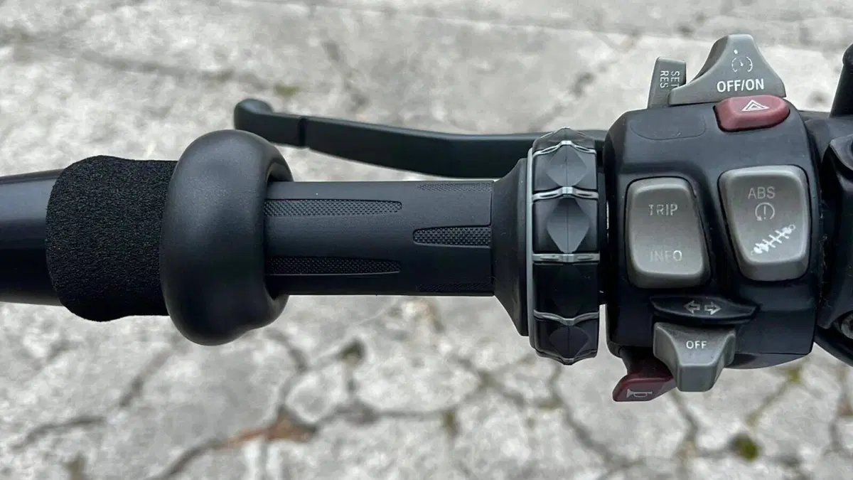 Bmw R 1200 R (2015 - 16)  (5)