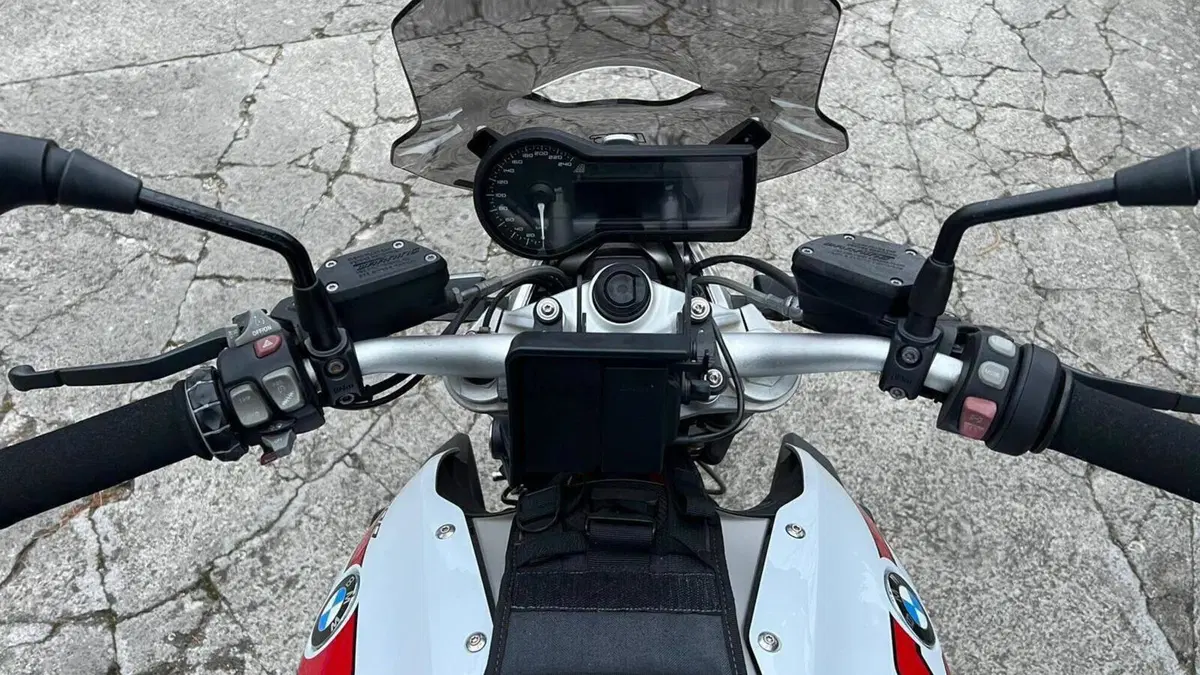 Bmw R 1200 R (2015 - 16)  (6)