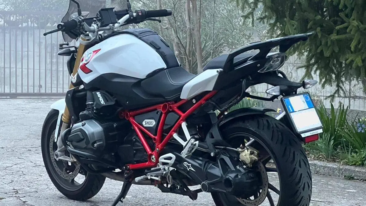 Bmw R 1200 R (2015 - 16)  (11)