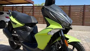 Kymco Super 8 50 R (2022 - 26) 
