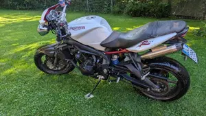 Triumph Street Triple R (2009 - 12)  (4)