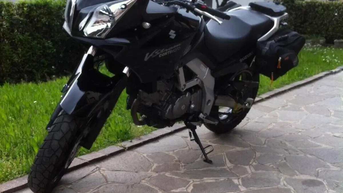 Suzuki V-Strom 650DL (2004 - 06)  (2)