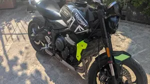 Triumph Trident 660 (2021 - 24)  (2)