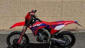 Honda CRF 250RX Enduro Special (2024)  (3)