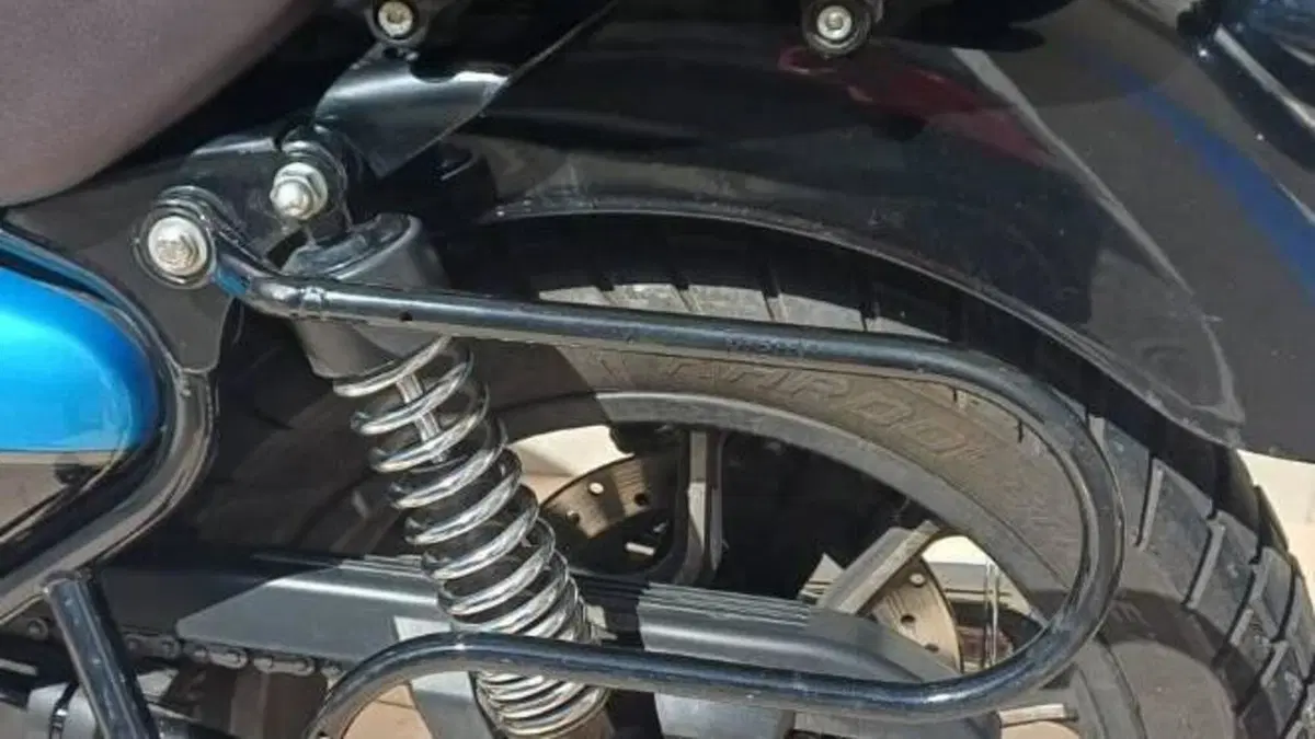 Royal Enfield Meteor 350 (2021 - 26)  (4)