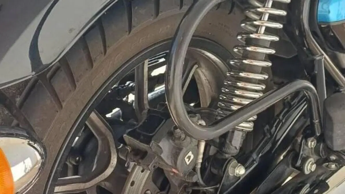 Royal Enfield Meteor 350 (2021 - 26)  (6)
