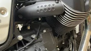 Moto Guzzi V7 III Milano (2018 - 20)  (8)