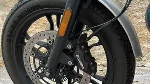 Moto Guzzi V7 III Milano (2018 - 20)  (11)